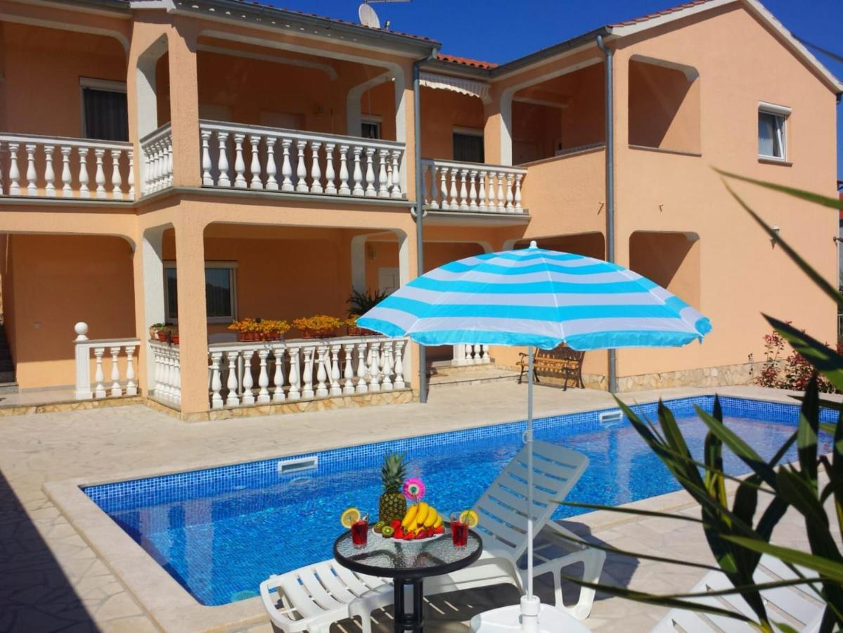 Haus Delphin Διαμέρισμα Πόρετς Εξωτερικό φωτογραφία