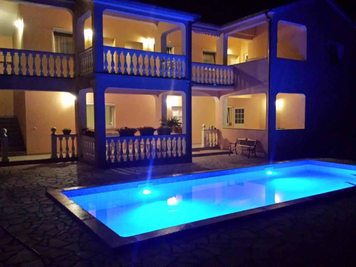 Haus Delphin Διαμέρισμα Πόρετς Εξωτερικό φωτογραφία