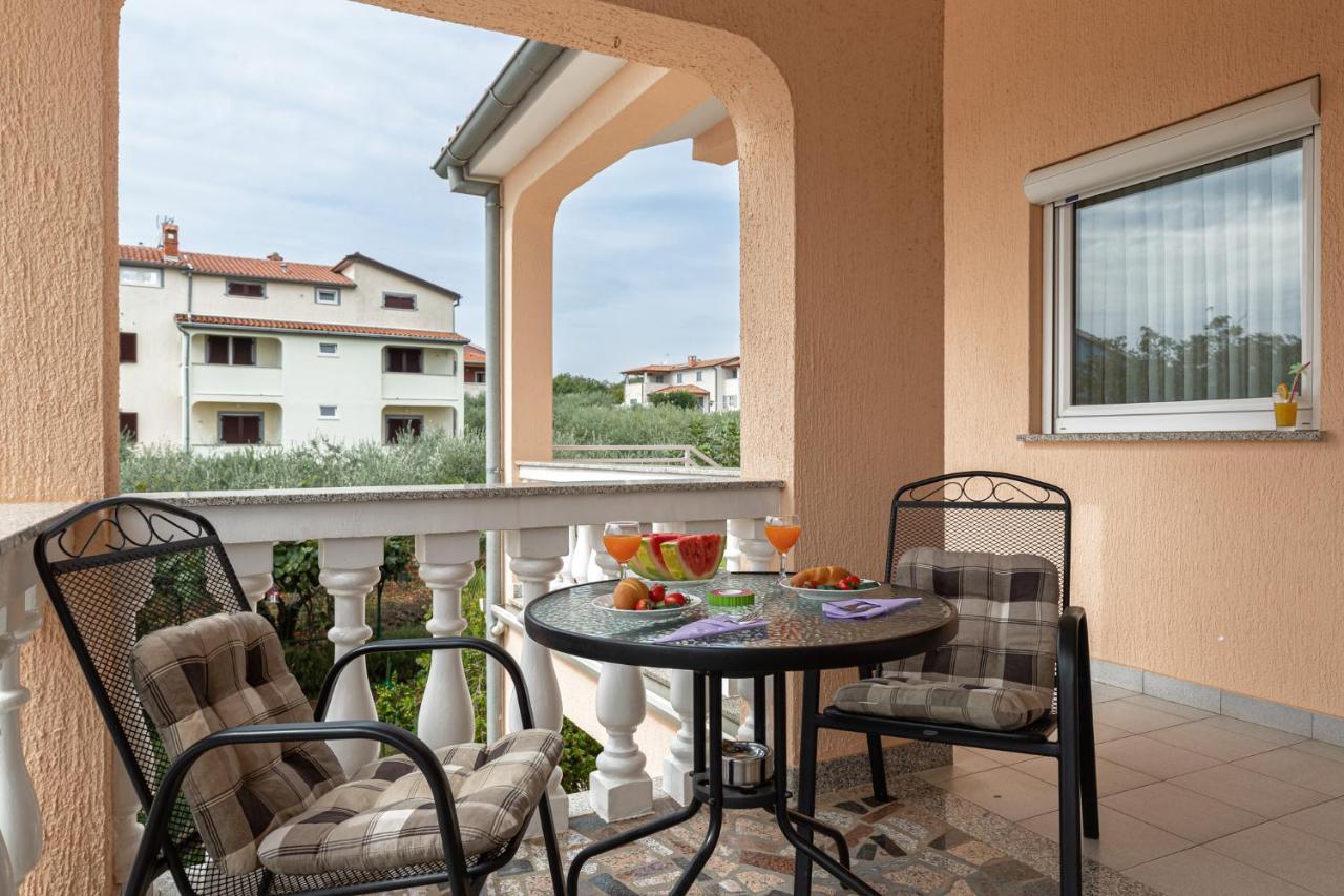 Haus Delphin Διαμέρισμα Πόρετς Εξωτερικό φωτογραφία